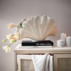 Hausdiscounter -Hausdiscounter butlers deko objekt blatt hohe 21cm ginkgo in creme 1